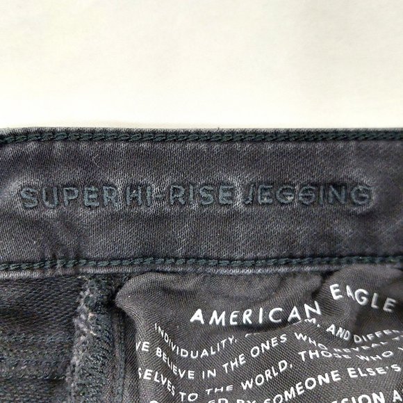 American Eagle Black Super Hi-Rise Jegging Jeans - Picture 12 of 14